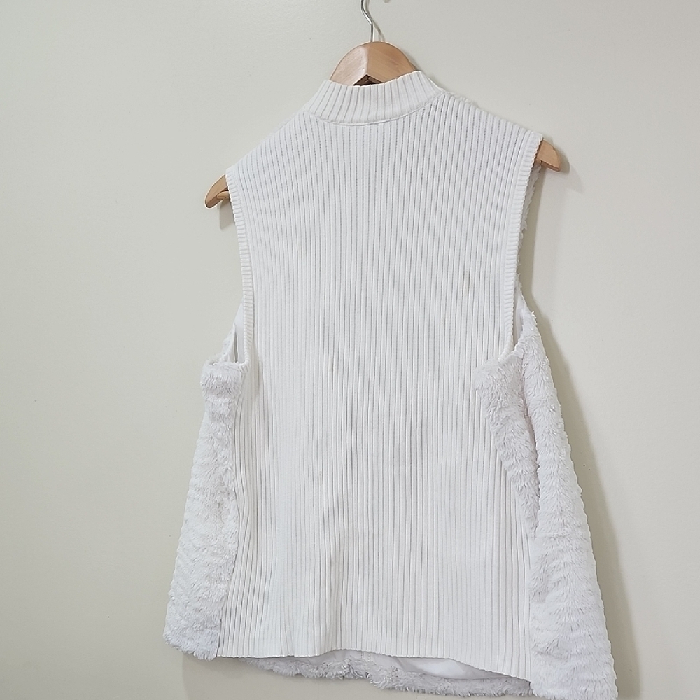 Alfred Dunner White Ribbed Vests - Picture 6 of 7